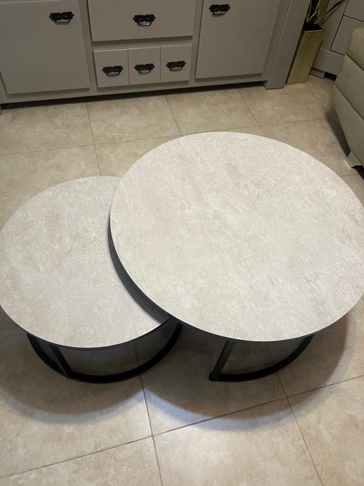 טפט לשולחן סלון