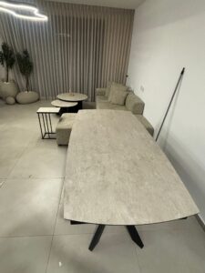 חידוש שולחן פינת אוכל בטפטים איכותיים