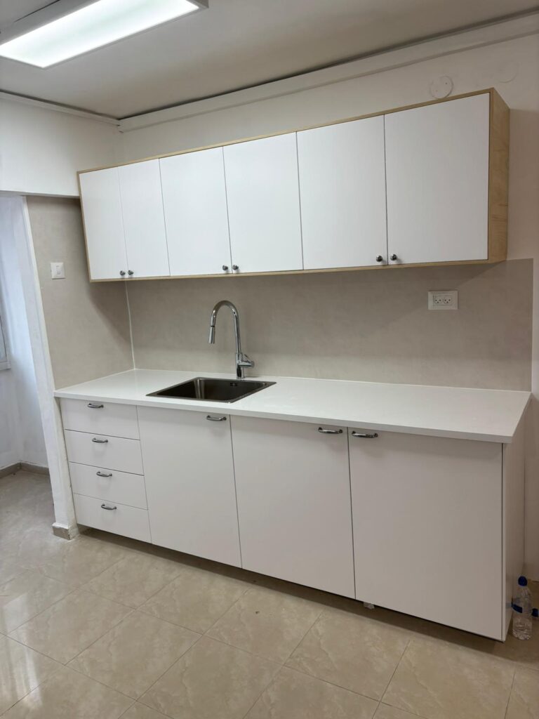 חידוש ארון מטבח